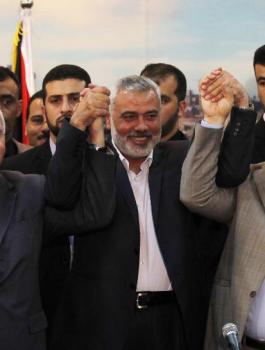 عزام الاحمد والمصالحة الفلسطينية 