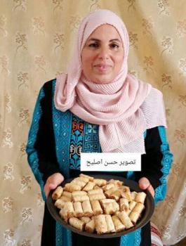 الأمهات الطالبات