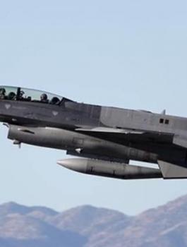 سلاح الجو العراقي يقصف مواقع في سوريا 