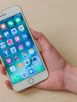 سامسونج وايفون 