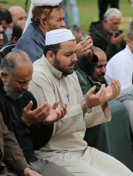 اقامة صلاة الاستسقاء في غزة 