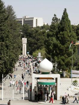 الطلاب الفلسطينيين في الجامعات الاردنية  