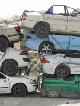 اتلاف مركبات غير قانونية بالضفة الغربية 