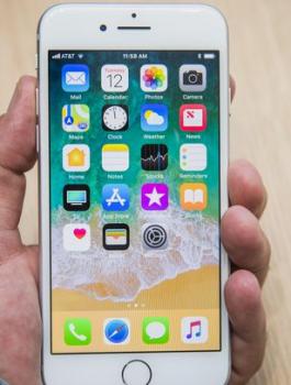 بطارية هاتف آيفون 8 