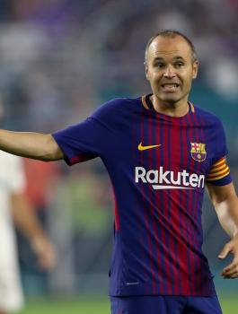 رسمياً: انيستا يعلن رحيله عن برشلونة نهاية الموسم