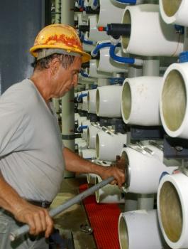 محطة تحلية للمياه في غزة 