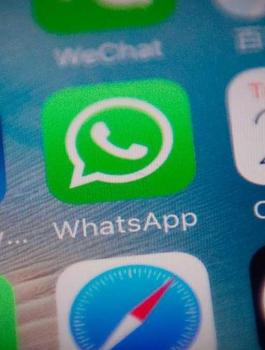 إندونيسيا تهدد بحجب واتساب لـ"أسباب أخلاقية"
