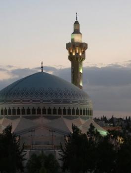 الإفتاء الأردنية تصدر 1607 فتوى في أول أيام رمضان