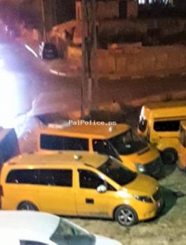 الشرطة تحجز مركبات عمومية 