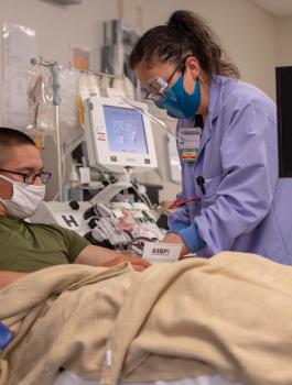 المستفيدين من فيروس كورونا 