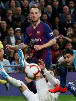 الكلاسيكو بين ريال مدريد وبرشلونة 