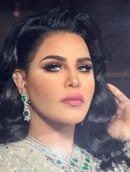 احلام وآيفون x 