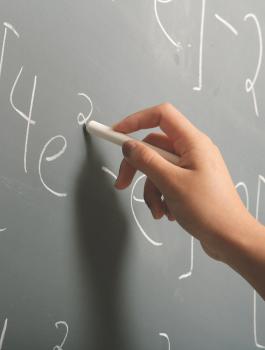 معاقبة طلاب بسبب معادلة رياضيات 
