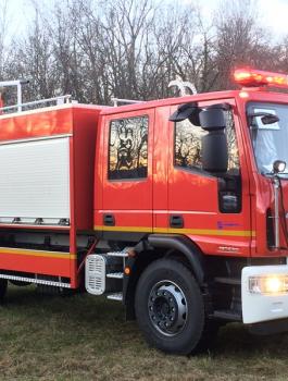 ادخال مركبات اطفاء الى غزة بتبرع قطري 