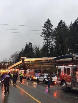 قتلى وجرحى بخروج قطار عن مساره بواشنطن