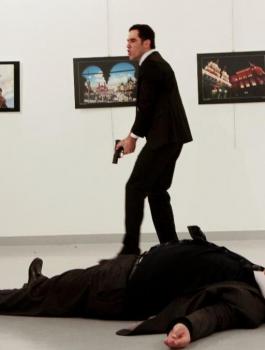 مقتل السفير الروسي بانقرة 