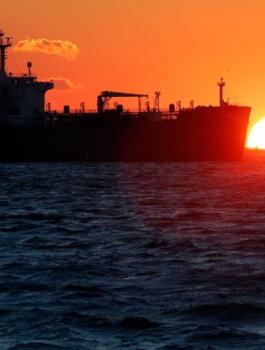 احتجاز ناقلة نفط بريطانية 