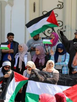 مدارس تونس وفلسطين 