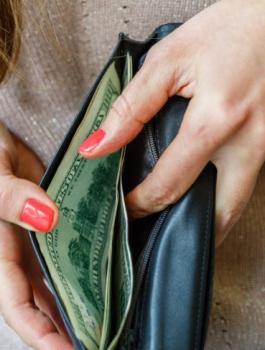 راتب الزوجة والزوج 