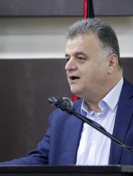 شاهر سعد والعمال 