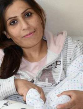 عائلة سورية لاجئة ترد الجميل للمستشارة الألمانية بتسمية طفلتهما بأنغيلا ميركل محمد