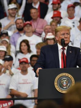 فتح والادارة الامريكية 