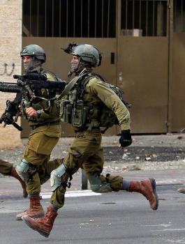 اصابات في مواجهات مع الاحتلال بالضفة الغربية وقطاع غزة 