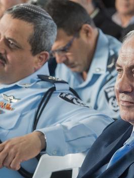 التحقيق مع نتنياهو