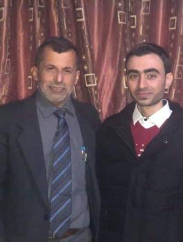 اكاديمي فلسطيني يزوج ابنته لحافظ للقرآن في غزة مقابل دينار واحد 