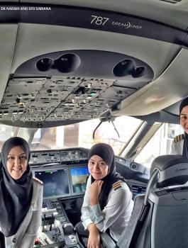 قريباً: نساء إيرانيات خلف مقود الطائرات 