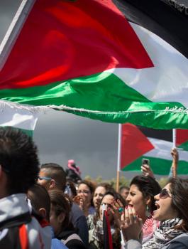 اشتيه والسلطة والدولة الفلسطينية 