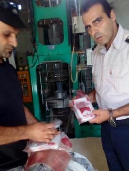 ضبط مطبعة تقوم بتزوير ماركات دخان عالمية وتعبئهما بدخان عربي في جنين