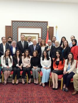 الرئيس الفلسطيني والاعلام الرسمي 