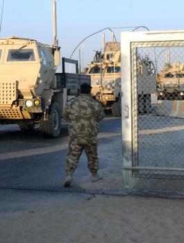 أمريكا توجه تحذيراً لمواطنيها في بغداد