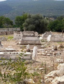 نبش مقبرة القسام 