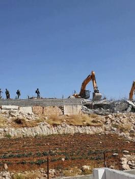 هدم 100 شقة في القدس 