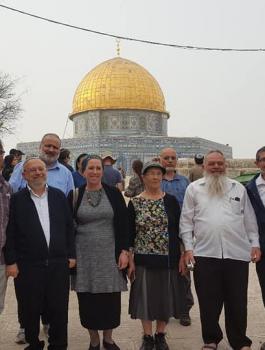 المستوطنين والمسجد الأقصى 