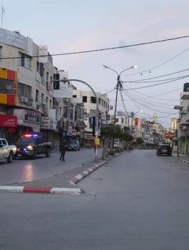 اغلاق محال تجارية في جنين 