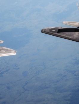 ht_usaf_f22_twoflight_lf_160219_12x5_1600