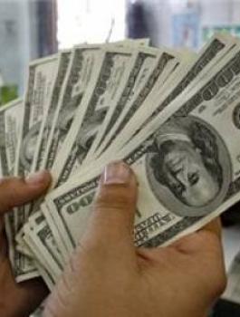100 الف دولار تبرعات للاجئين في لبنان