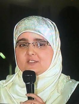 تعرض أسيرة للإغماء 