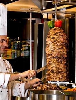 اطول سندويشة شاورما 