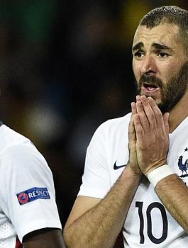 بنزيما يرفض تمثيل فرنسا في ظل وجود ديشامب