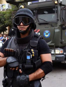 armed-egyptian-police-2