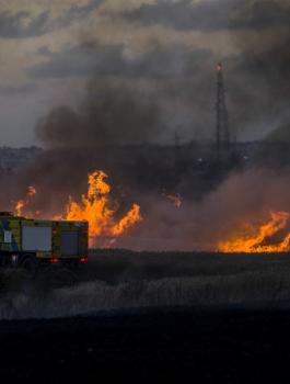 حرائق في حقول المستوطنين بغزة 