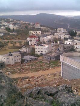 وفاة طفلة اختناقاً بغطاء "الحرام" في دير عمار غرب رام الله