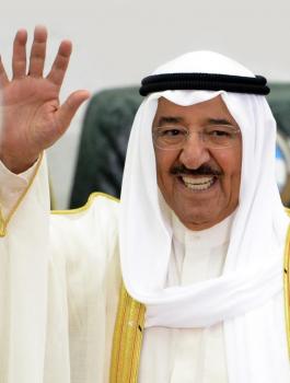 أمير الكويت يسدد ديون المحبوسيين على ذمة ديونهم