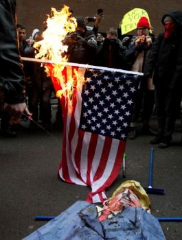 امريكية تهاجر بسبب ترامب 