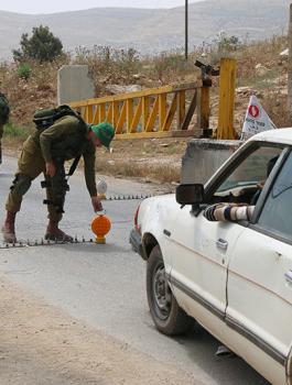 فتح طرق ببيت لحم 