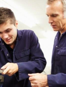 150407192840_bridging_the_intergenerational_divide_512x288_thinkstock